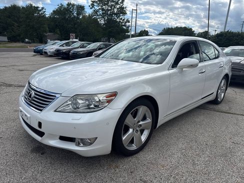 Used 2011 Lexus LS 460 w/ Luxury Value Edition RWD image 24