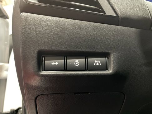 New 2026 Nissan Sentra SR w/ SR Premium Package image 21