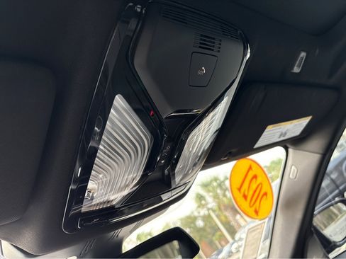 Used 2021 BMW 530i 530i w/ Premium Package image 34