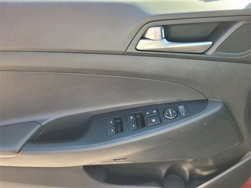 Used 2019 Hyundai Tucson Sport image 22