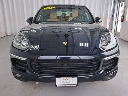 Used 2016 Porsche Cayenne AWD/4WD image 3