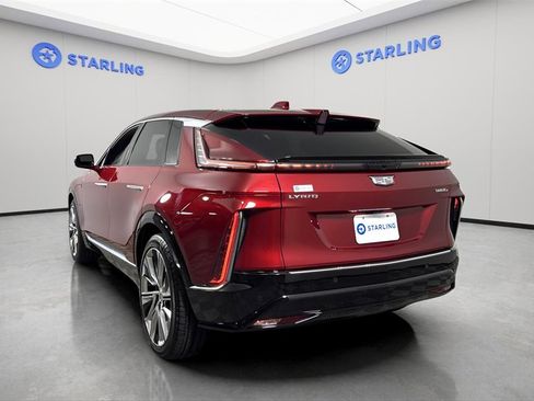 Used 2024 Cadillac Lyriq Luxury w/ LPO, Floor Liner Package image 6