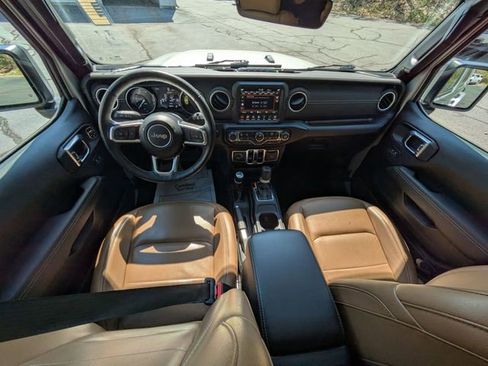 Used 2023 Jeep Wrangler Unlimited Sahara w/ Cold Weather Group AWD/4WD image 30