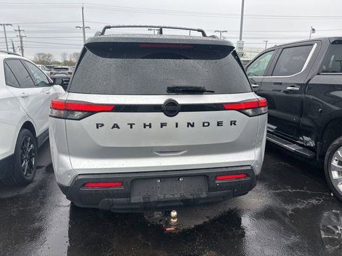 Used 2022 Nissan Pathfinder S AWD/4WD image 3