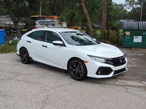 Used 2017 Honda Civic Sport image 1