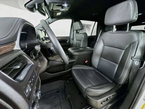 Used 2024 Chevrolet Tahoe LT AWD/4WD image 2