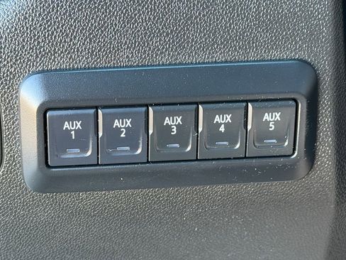 Used 2024 Chevrolet Silverado 3500 W/T image 25