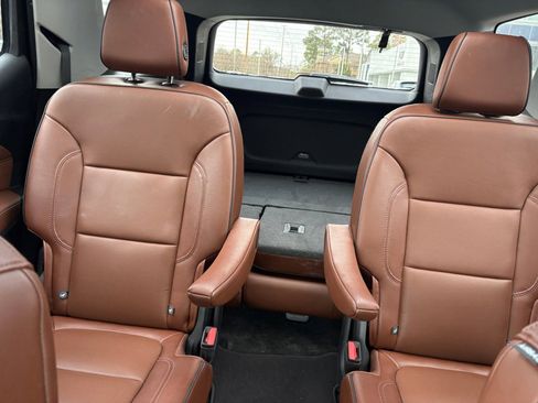 Used 2018 Chevrolet Traverse High Country image 18
