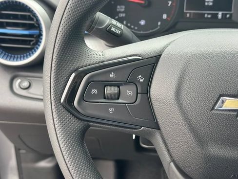 New 2026 Chevrolet Trax LS w/ LS Convenience Package FWD image 17