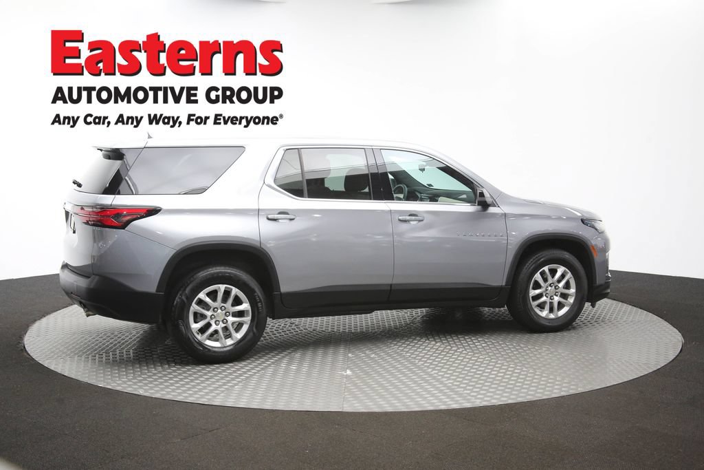 Used 2023 Chevrolet Traverse LS FWD image 43