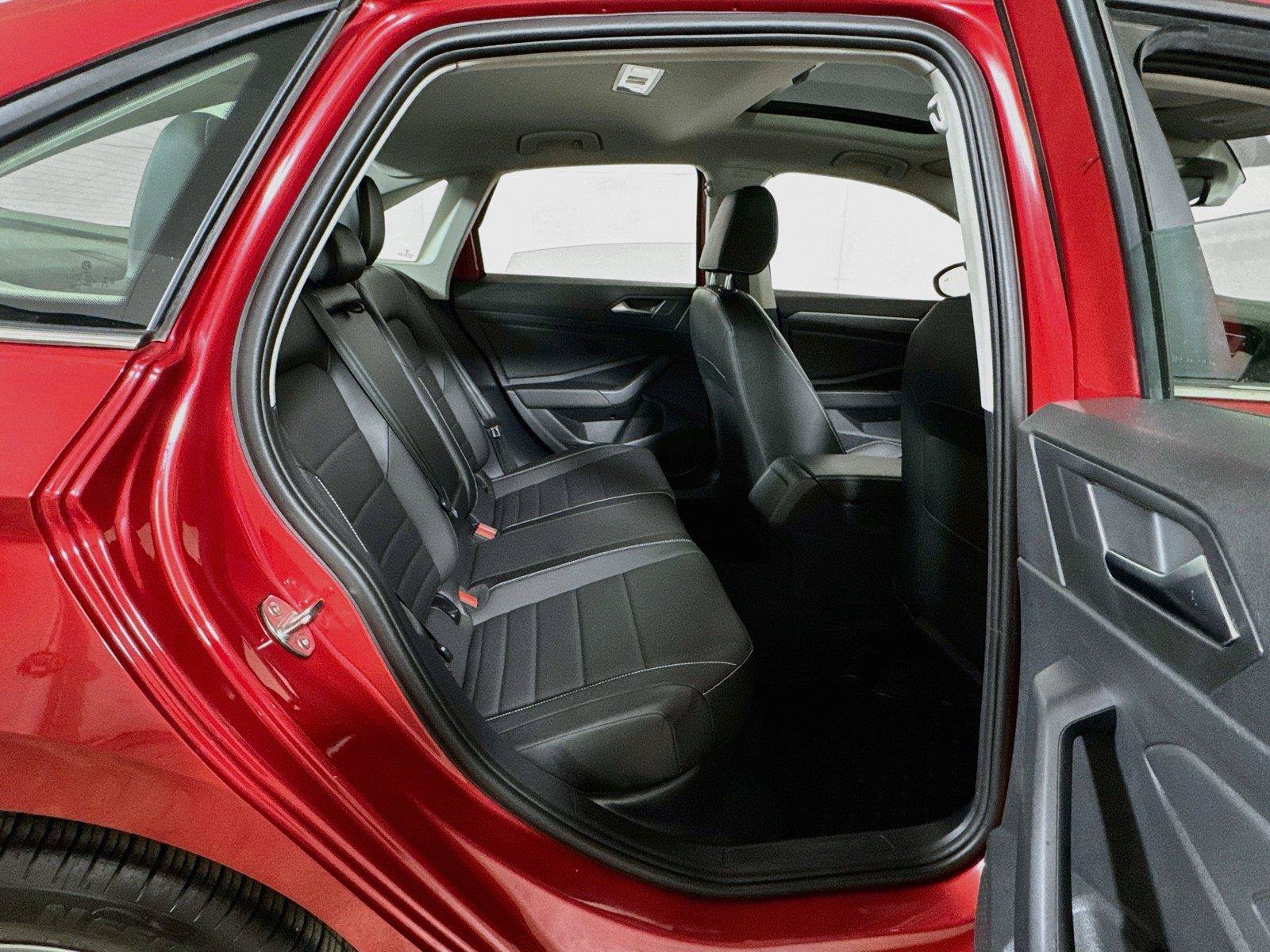 Used 2024 Volkswagen Jetta SE FWD image 24