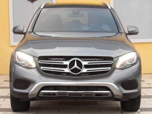 Used 2019 Mercedes-Benz GLC 350e 4MATIC image 6