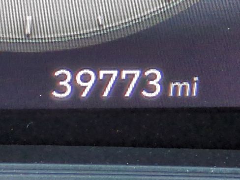 Certified 2022 Hyundai Kona Limited image 30