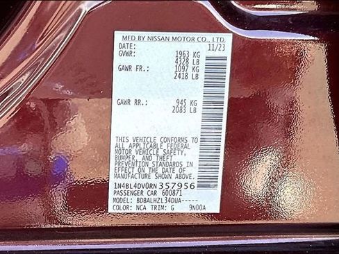 Used 2024 Nissan Altima 2.5 SV FWD image 18