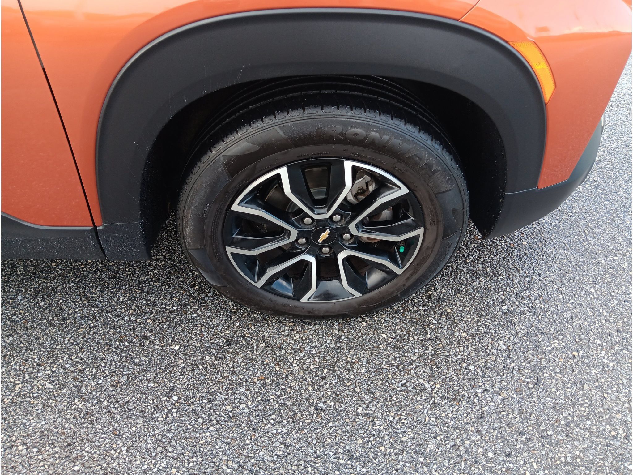 Used 2023 Chevrolet TrailBlazer ACTIV w/ Sun and Liftgate Package FWD image 8