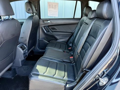 Used 2020 Volkswagen Tiguan SEL Premium R-Line AWD/4WD image 31