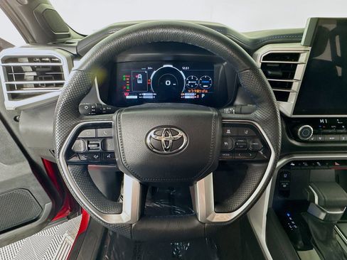 Used 2025 Toyota Tundra Platinum AWD/4WD image 13