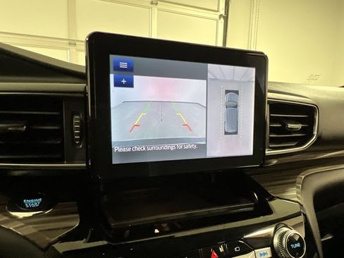 Used 2022 Ford Explorer Limited image 43