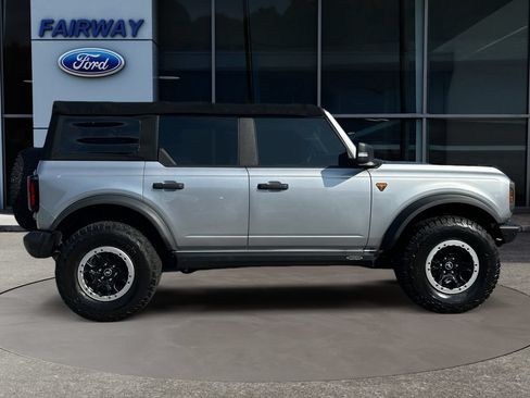 Used 2021 Ford Bronco Badlands AWD/4WD image 9