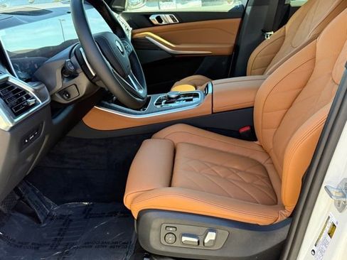 New 2026 BMW X5 sDrive40i image 17