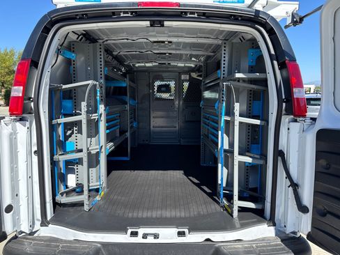 New 2025 GMC Savana 2500 w/ Driver Convenience Package RWD image 9