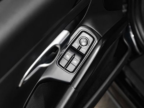Used 2017 Porsche 718 Boxster RWD image 37