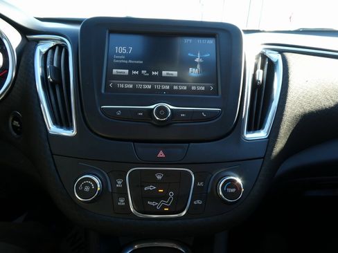 Used 2017 Chevrolet Malibu LT w/ Sport Package image 24