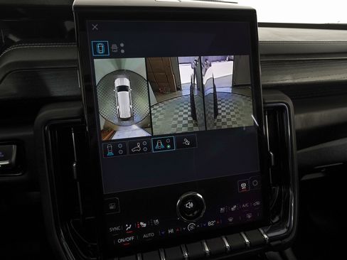 Used 2026 GMC Yukon XL AT4 Ultimate image 28