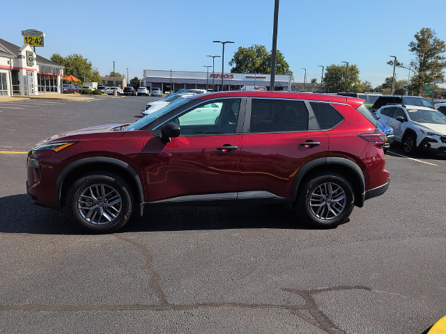 Used 2025 Nissan Rogue S FWD image 4