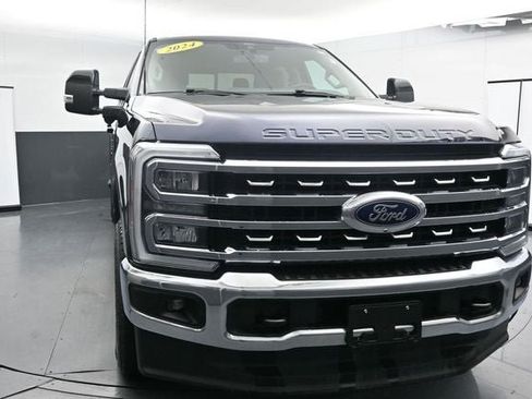 Used 2024 Ford F250 Lariat AWD/4WD image 3