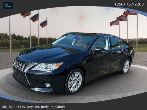 Used 2014 Lexus ES 350 w/ Luxury Package image 3