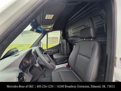 New 2026 Mercedes-Benz Sprinter 2500 image 12