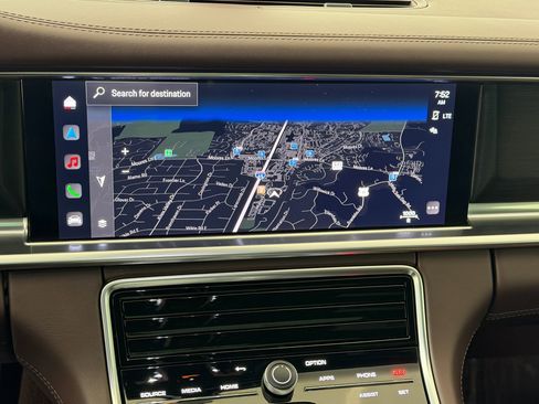 Certified 2023 Porsche Panamera 4 Platinum Edition image 26