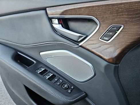 Certified 2024 Acura RDX w/Advance Package image 26