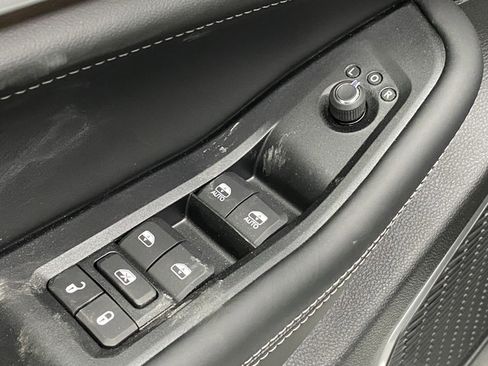 New 2026 Jeep Grand Cherokee Limited AWD/4WD image 32