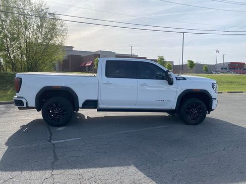 Used 2024 GMC Sierra 2500 AT4 w/ AT4 Premium Plus Package image 8
