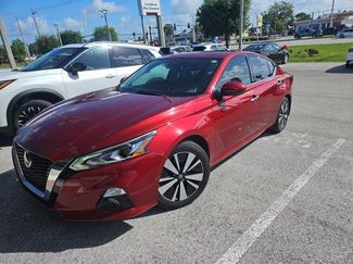 Used 2020 Nissan Altima 2.5 SL FWD video 1