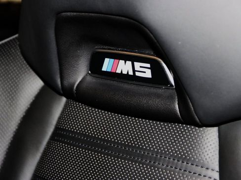 Used 2023 BMW M5 w/ Executive Package image 17