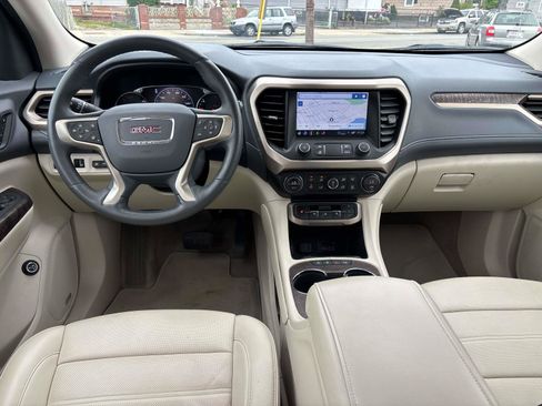 Used 2023 GMC Acadia Denali AWD/4WD image 13