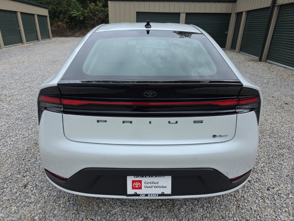 Certified 2026 Toyota Prius LE FWD image 5