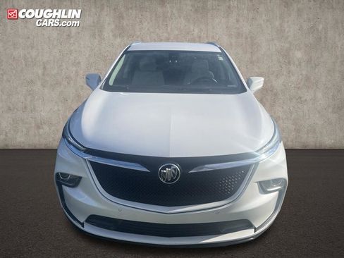 Used 2024 Buick Enclave Essence w/ Sport Touring Edition image 7