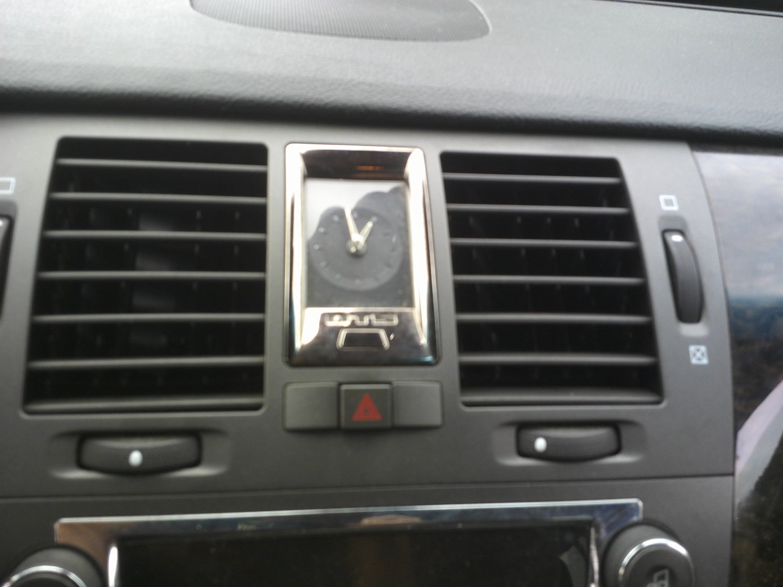 Used 2008 Cadillac DTS Limousine FWD image 11