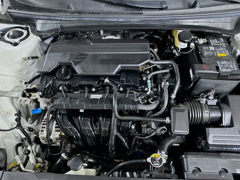 Used 2025 Kia K4 LXS FWD image 32