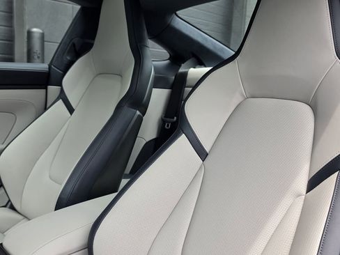 Certified 2026 Porsche 911 Carrera 4 GTS AWD/4WD image 5