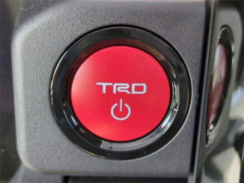 Used 2025 Toyota 4Runner TRD Off-Road Premium image 27