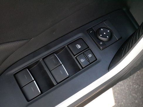Used 2023 Toyota RAV4 XLE AWD/4WD image 19