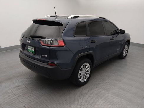 Used 2020 Jeep Cherokee Latitude FWD image 9