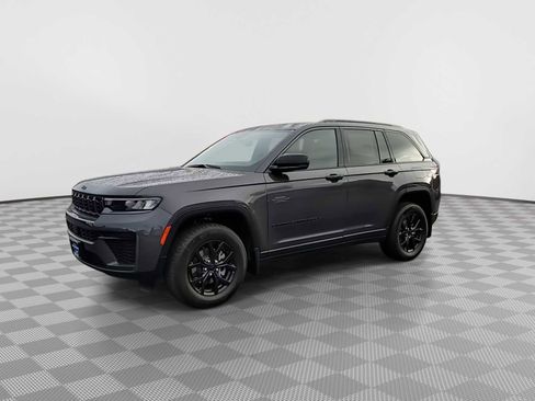 New 2026 Jeep Grand Cherokee Altitude AWD/4WD image 4