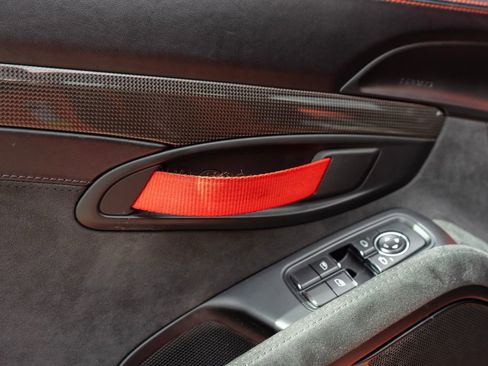 Used 2016 Porsche 911 GT3 RS image 28