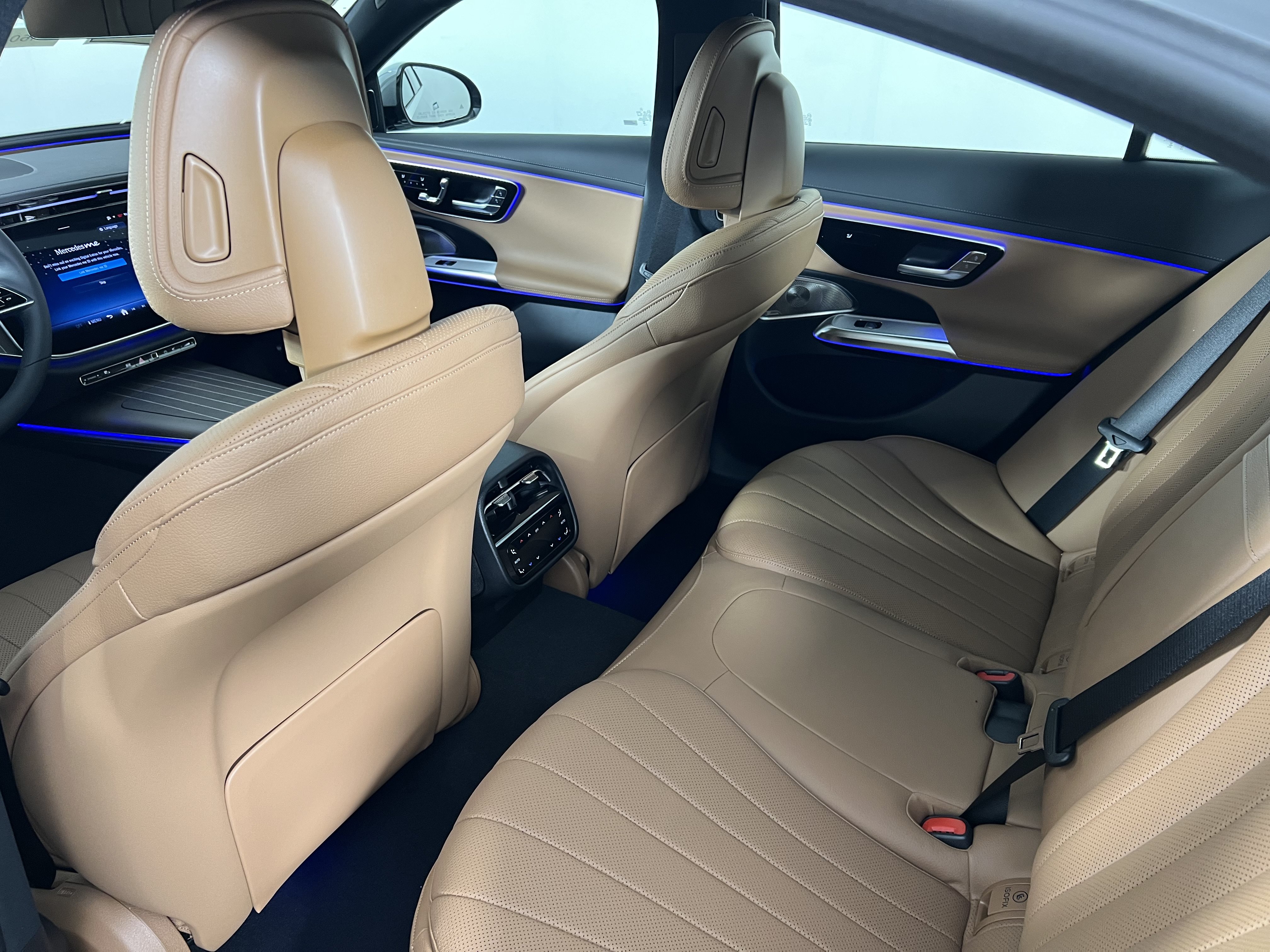 New 2026 Mercedes-Benz E 350 4MATIC Sedan image 22